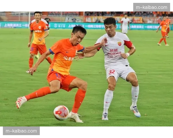 山东泰山2-1上海海港,边路传中成功率38%成制胜关键 山东泰山2-1上海海港,边路传中成功率38%成制胜关键